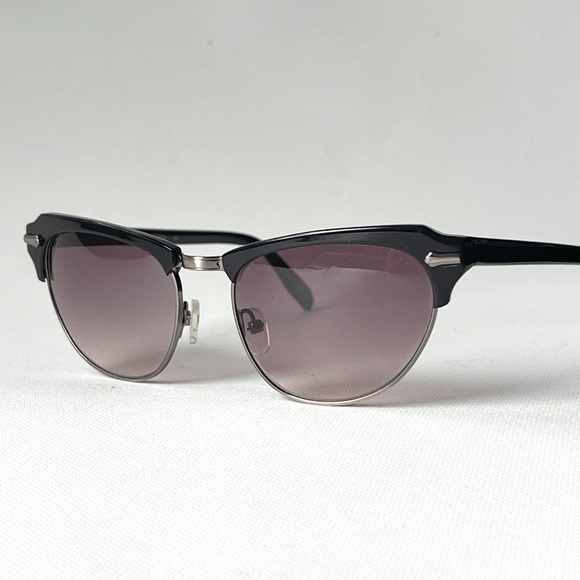 Colors in Optics Metal Cat Eye Sunglasses 90s Vintage Purple Gradient main image 10